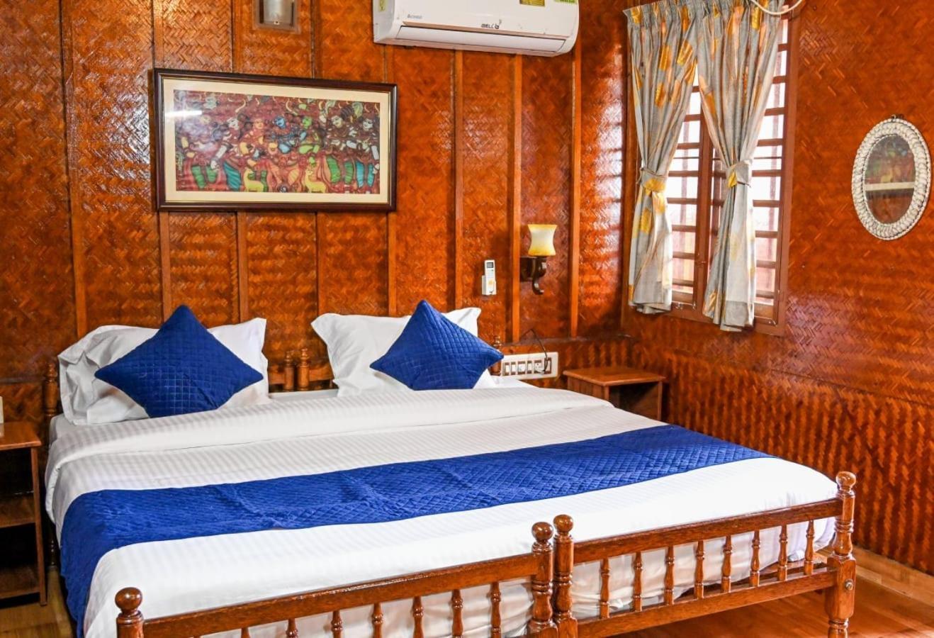 Sajeev Home Stay Cherai Beach Room photo