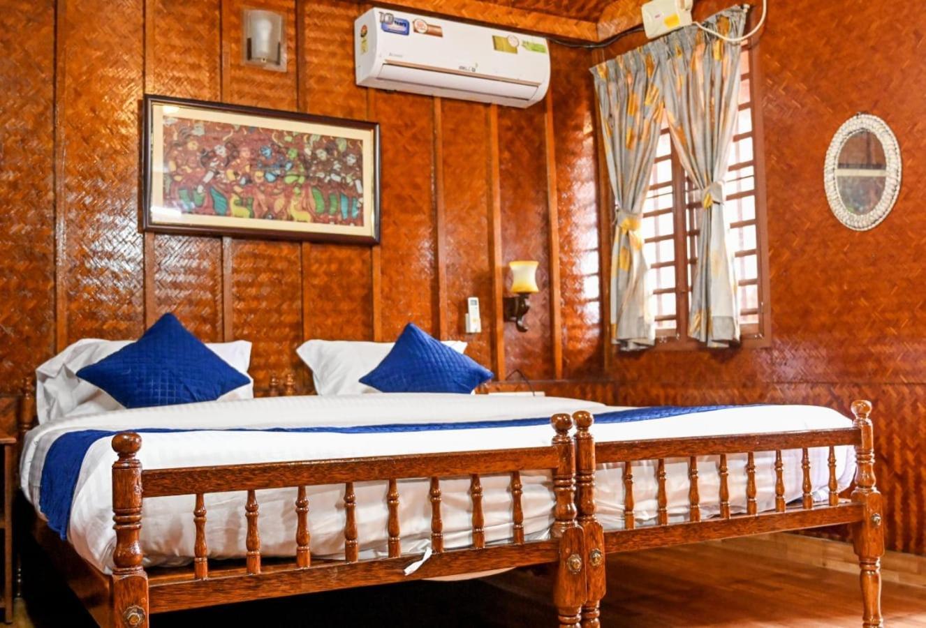 Sajeev Home Stay Cherai Beach Room photo