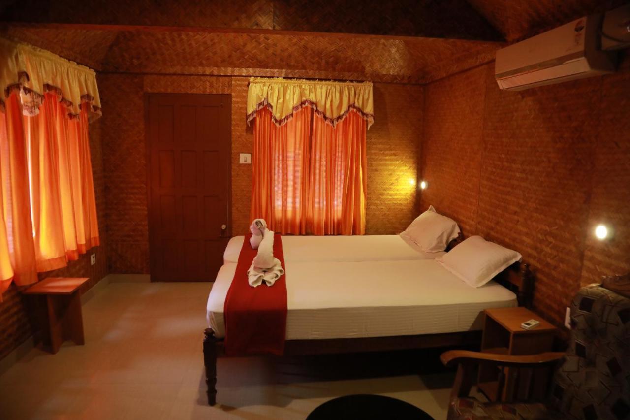 Sajeev Home Stay Cherai Beach Exterior photo
